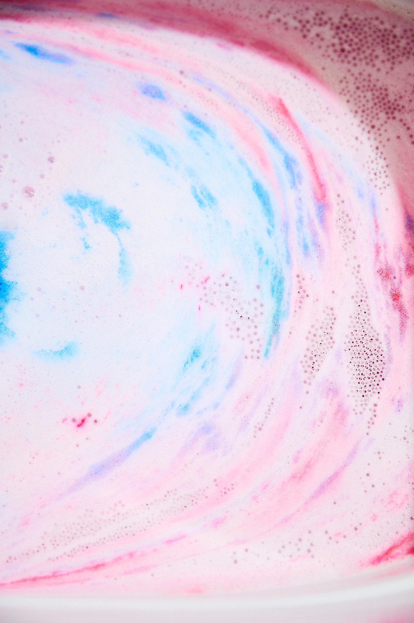Foaming Colourful Bath Bomb