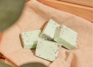 How  To Make Poppy Seed Soap