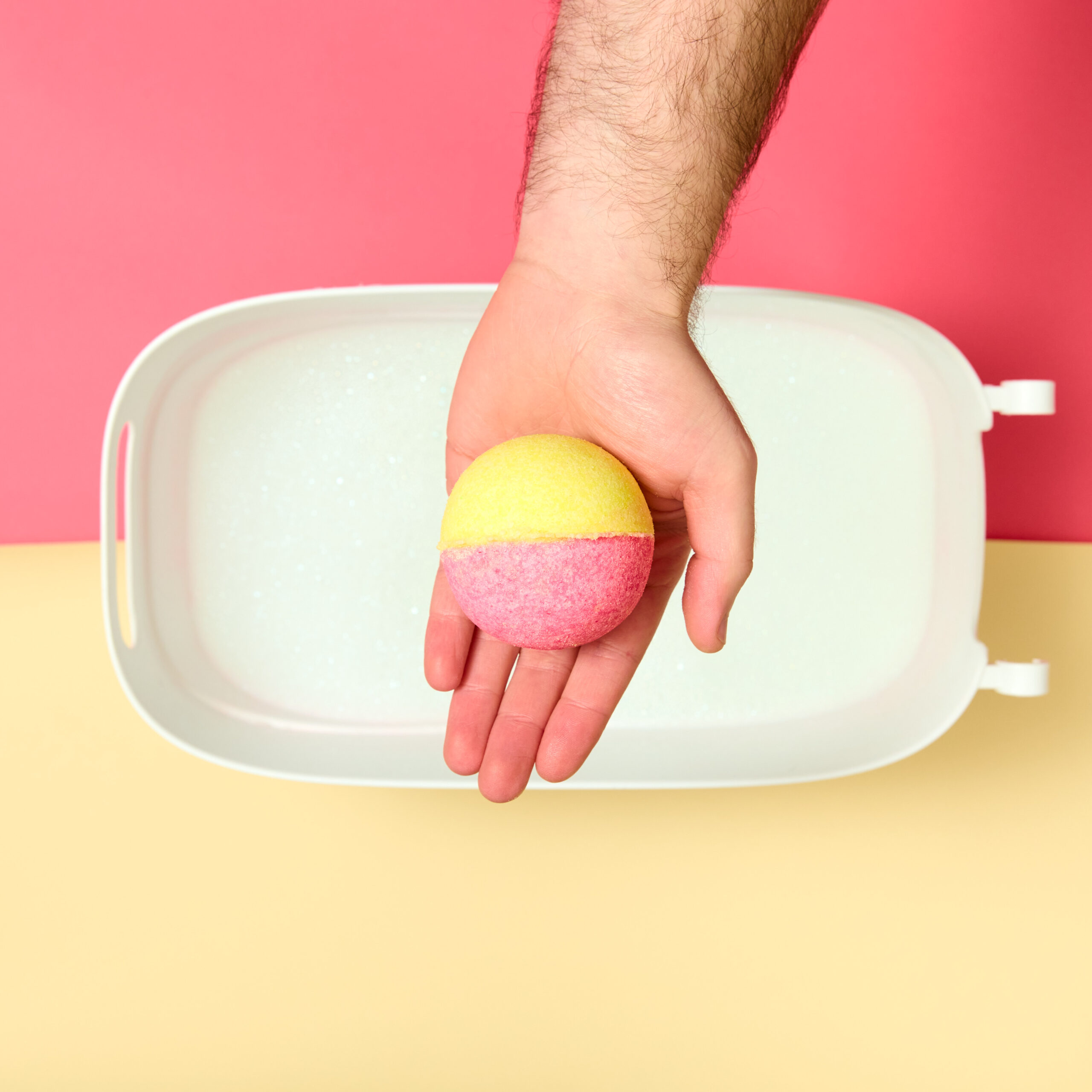 How To Make Rhubarb & Custard Inspired Bath Bombs
